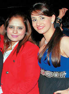 Ajay and Pooja Bindal's anniversary party