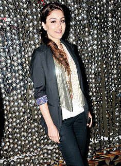 Celebs party together