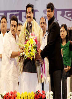 Celebs at Malad sports fiesta