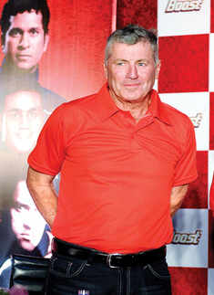 All about Sixes & Boundaries!