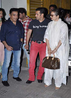 Sallu, Rekha watch 'Vishwaroop'!