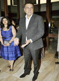 Celebs attend photo exhibition