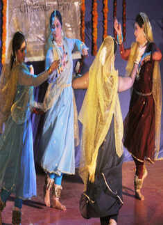 Kathak dance at Scientific Society hall