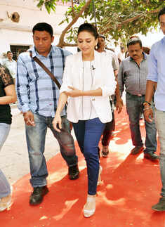 Madhuri @ endorsment event