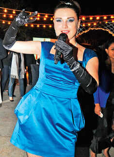 Valentine's bash for singles...