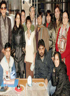 Bhajathe Raho: On The Sets