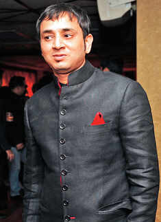 Let's dance for love