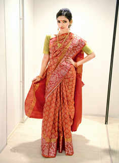 A new drape for tradition