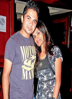 Party at Geoffrey's, Royal Orchid