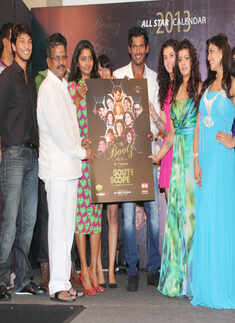 Stars @ a calendar launch
