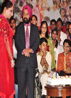 Vikramjit Singh Sahney's b'day party