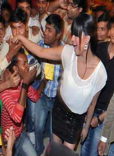 Veena gets kissed on her b'day!