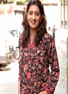 Smriti, Sakshi to come together