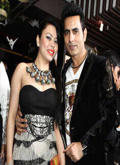 Manuu Rawal's birthday party