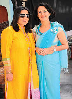 Socialites @ Women's Day party