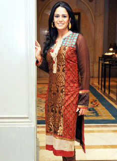 I am in love with Vidyut: Mona