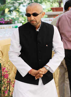 An Afternoon On The Greens