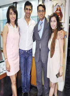 Aditi, Amit @ jewellery launch