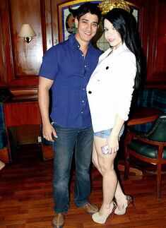 Friday night fun at Geoffrey's