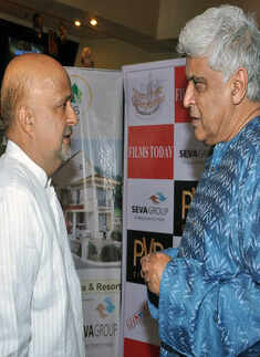 Vijay Akela's book launch