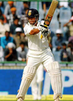 India complete 4-0 whitewash over Aus