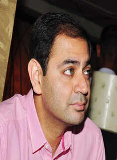 Party @ Smoke House Grill