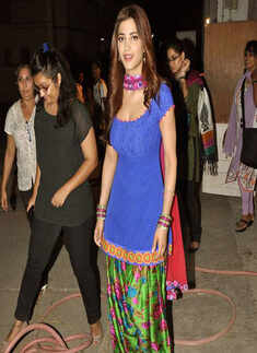 On the sets: 'Ramaiya Vastavaiya'