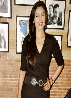 Hrishita enjoys 'Bong' food