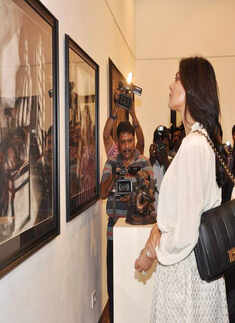 Sushmita @ art exhibition