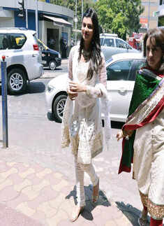 Sayali launches jewellery collection