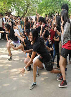 Students @ Flash mob