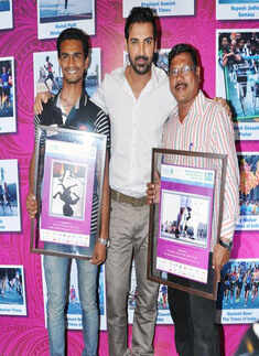 Celebs @ charity awards night