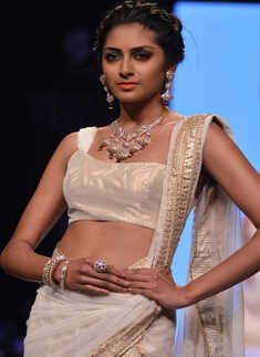 IIJW '13: Charu Jewels