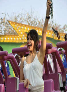 Jacqueline @ amusement park