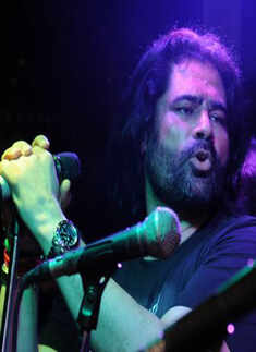 Shafqat Amanat Ali's live performance