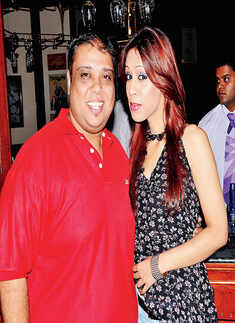 Party peeps get floored at Geoffrey's