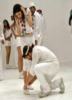 Shortcut Romeo: On the sets