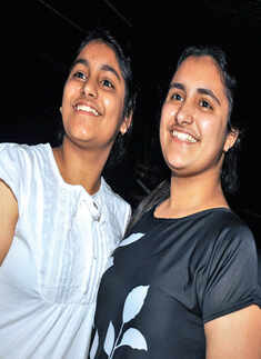 Desi babes on Angrezi Beats