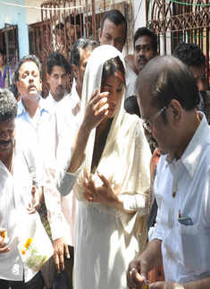 Priyanka @ assistant's funeral