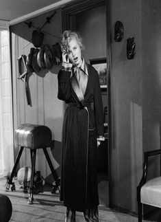 Reclusive Hollywood actress Deanna Durbin dies at 91