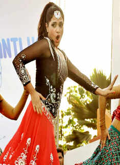 Richa live @ Water Kingdom