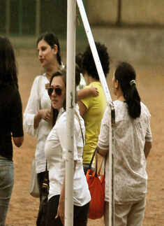 Aamir plays football with family