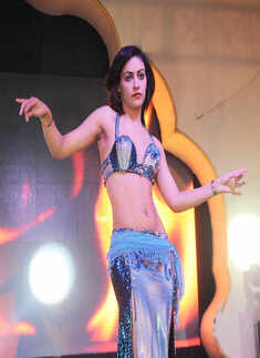 Bride's the astrologer