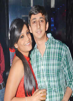 Socialites @ Cafe's anniv. party