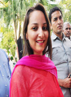 This one's for movie buffs & friends