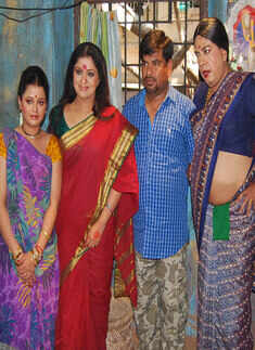 Babuji Ek Ticket Bambai: On the sets