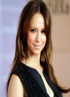 Jennifer Love Hewitt is pregnant!