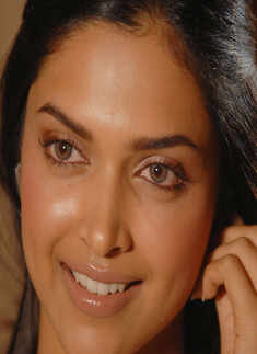 I trust SRK personally and professionally: Deepika