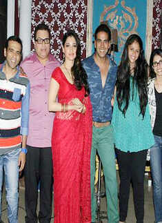 It's Entertainment: Mahurat