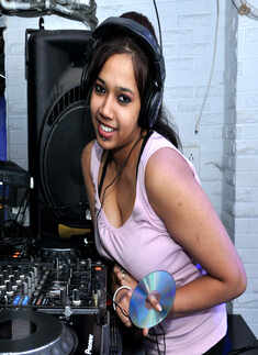 DJ Tishya plays @ Basement